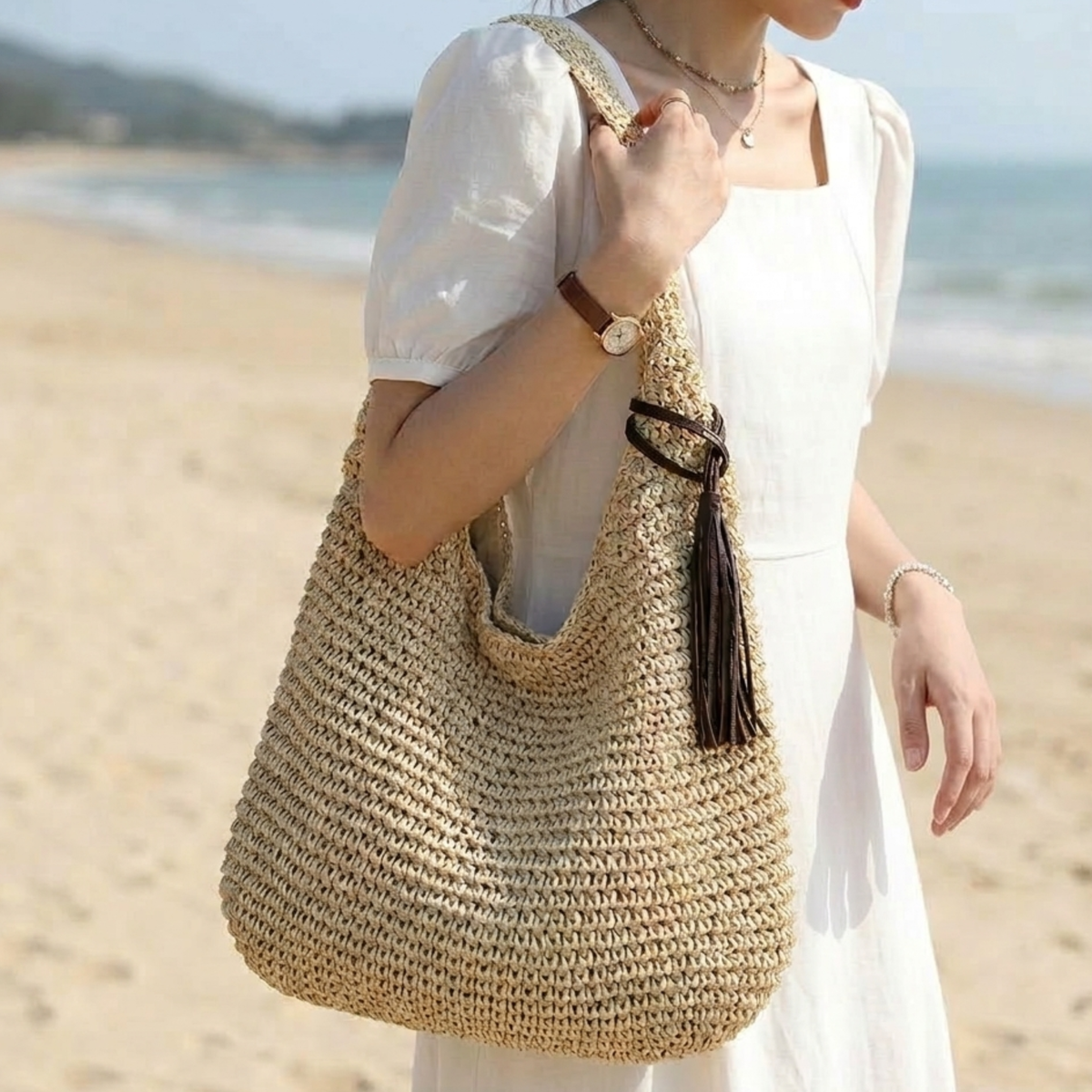 Spacious Straw Handwoven Shoulder Bag – Sustainable Bag