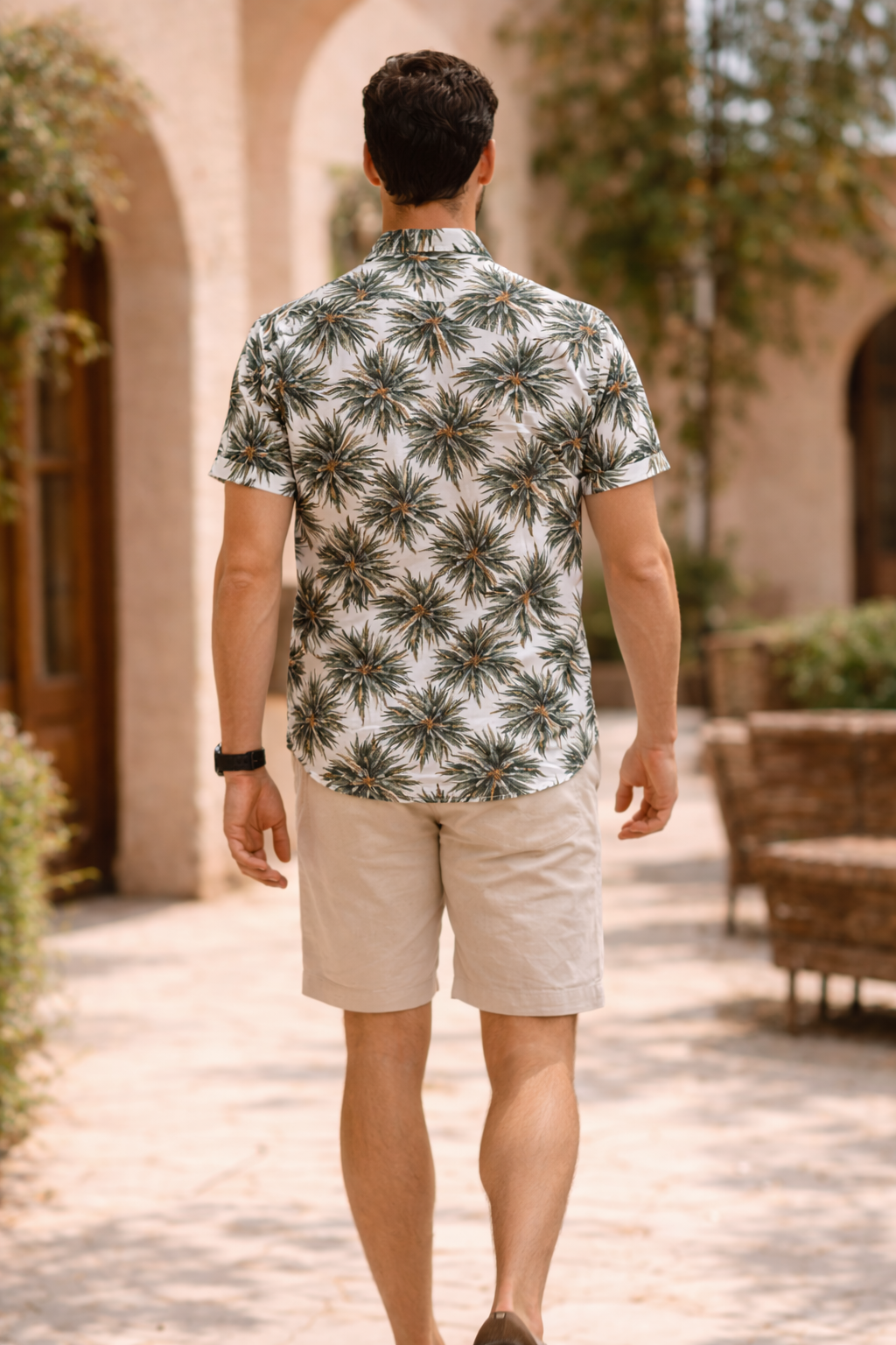 Liam | Men’s Short Sleeve Palm Print Button-Up Shirt
