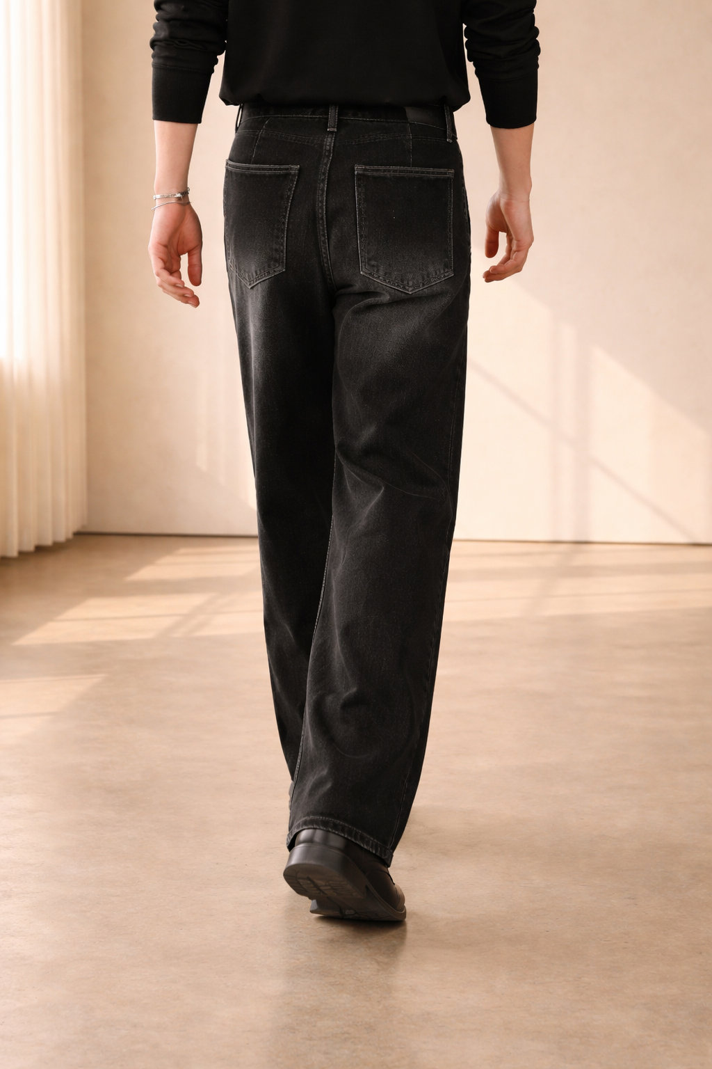 Stuart | Wide Leg Pleated Denim Jeans